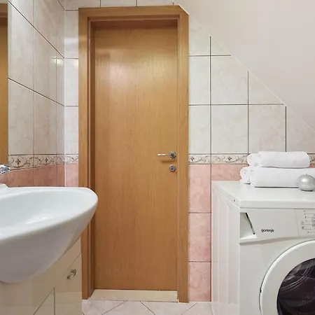 Hedera Estate, Hedera A20 Dubrovnik