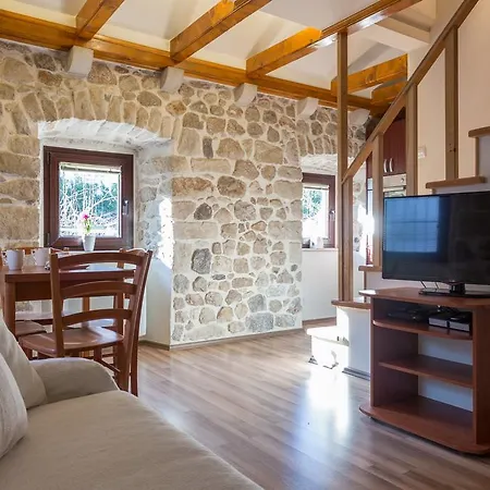 Hedera Estate, Hedera A20 Apartmán *